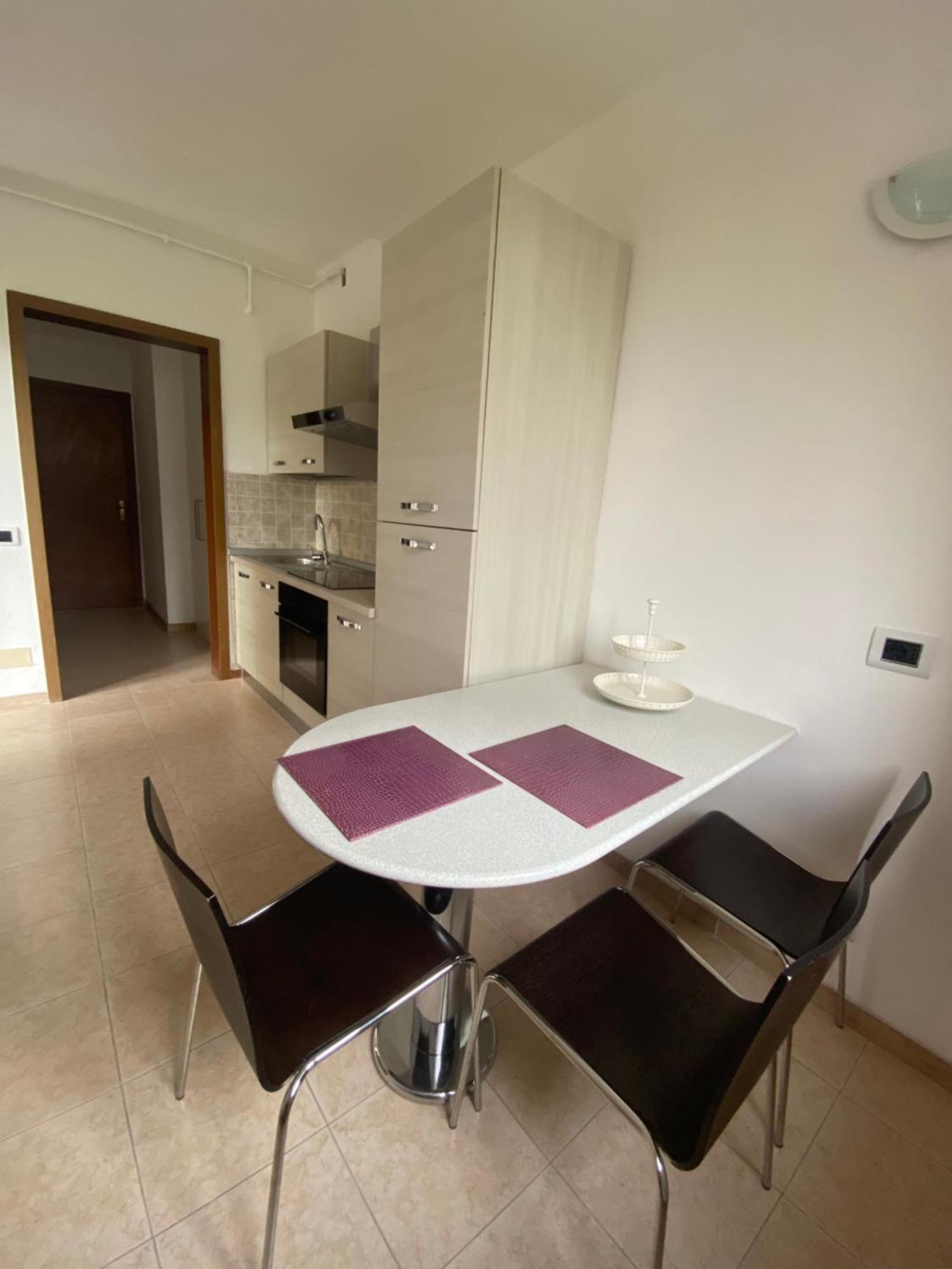 Peonia Apartment - Appartamento Vista Lago Леццено Екстер'єр фото